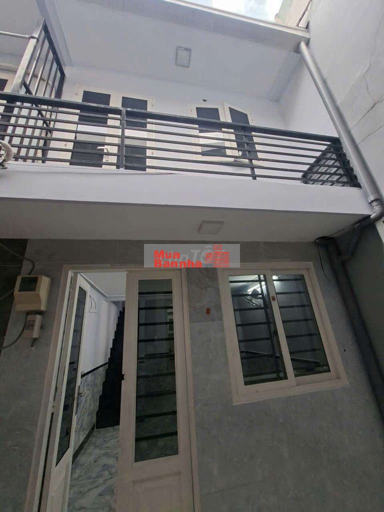 NHÀ MỚI ĐƯỜNG TO