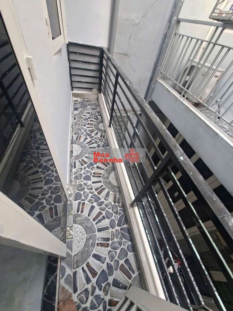 NHÀ MỚI ĐƯỜNG TO