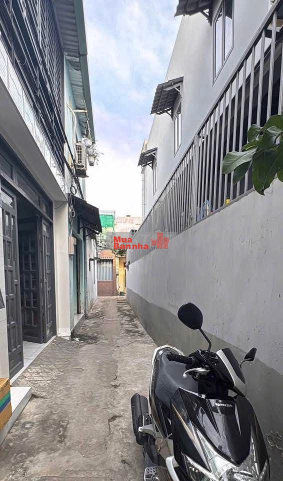 Chính chủ cần bán nhà SHR, Hẻm 33 đường 475 Phước Long B, Thủ Đức