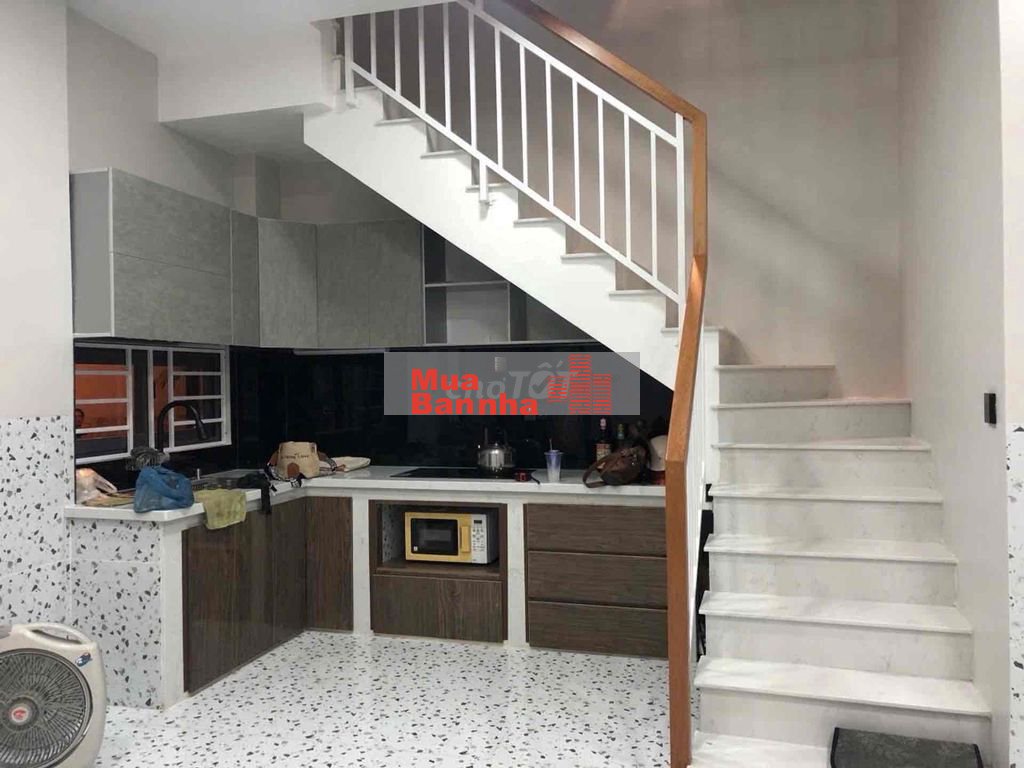 Ngay Tân Thành, Q. Tân Phú - Ngang 6.5m; 3 tầng - Hẻm oto. Hơn 6 tỷ