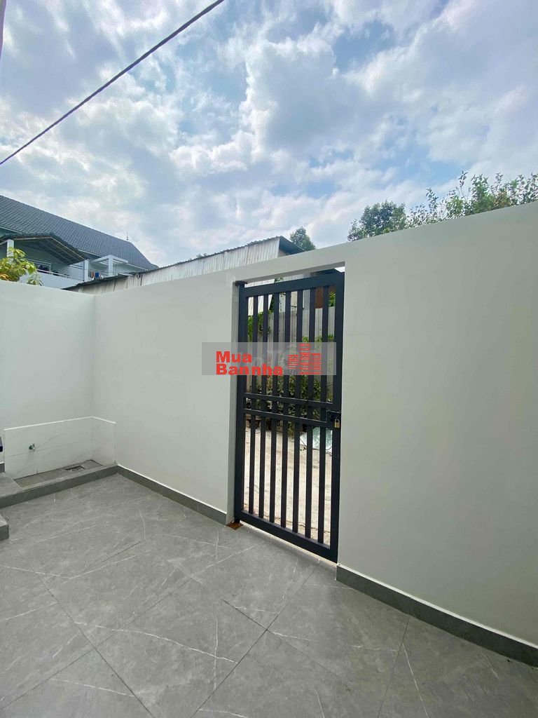 Bán gấp nhà 2 mặt tiền Phú Mỹ, sạch đẹp mới nở hậu 5.25m