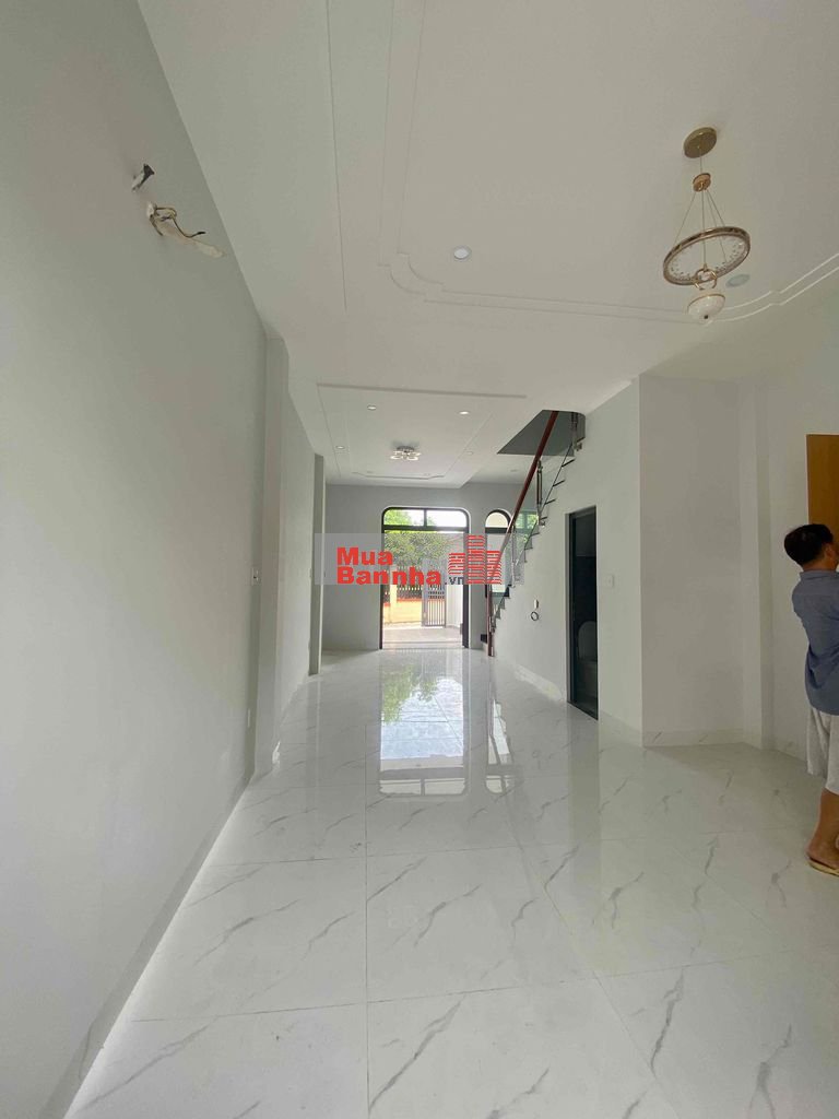 Bán gấp nhà 2 mặt tiền Phú Mỹ, sạch đẹp mới nở hậu 5.25m