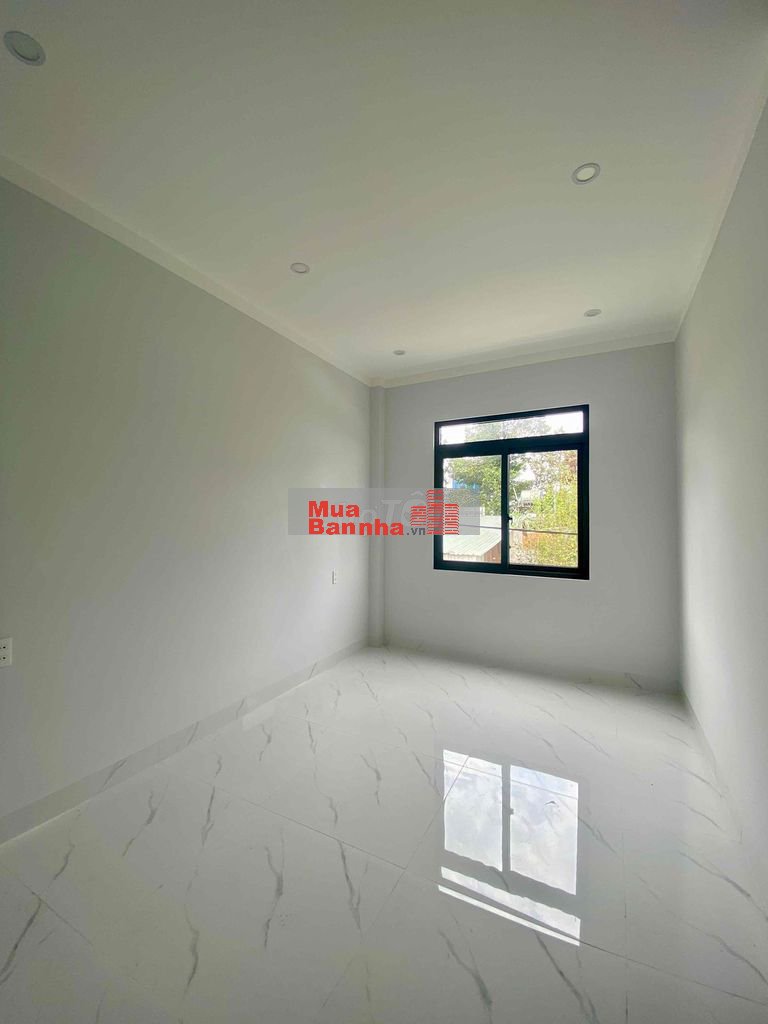 Bán gấp nhà 2 mặt tiền Phú Mỹ, sạch đẹp mới nở hậu 5.25m