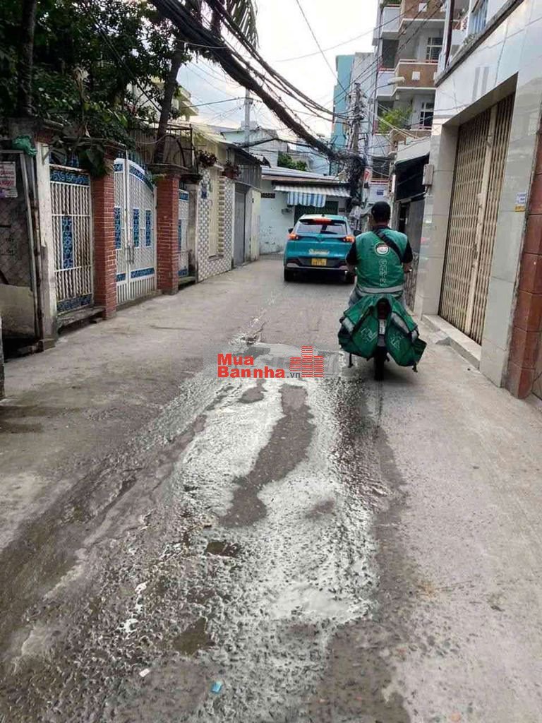 Xe Hơi Đỗ Cửa 3 Tầng Không Quy Q7