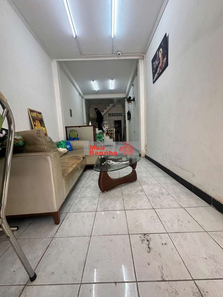 MẶT TIỀN KINH DOANH XE HƠI THÔNG LƯƠNG HỮU KHÁNH Q1