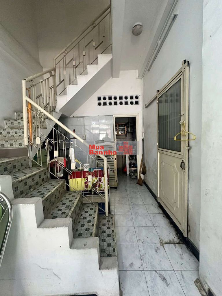 MẶT TIỀN KINH DOANH XE HƠI THÔNG LƯƠNG HỮU KHÁNH Q1