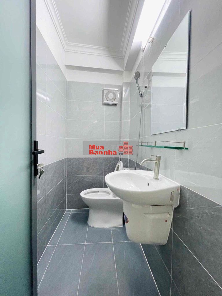5 Tỷ 100 - hxh PHAN VĂN TRỊ, BÌNH THẠNH – GẦN MẶT TIỀN – 4 Tầng - 4PN