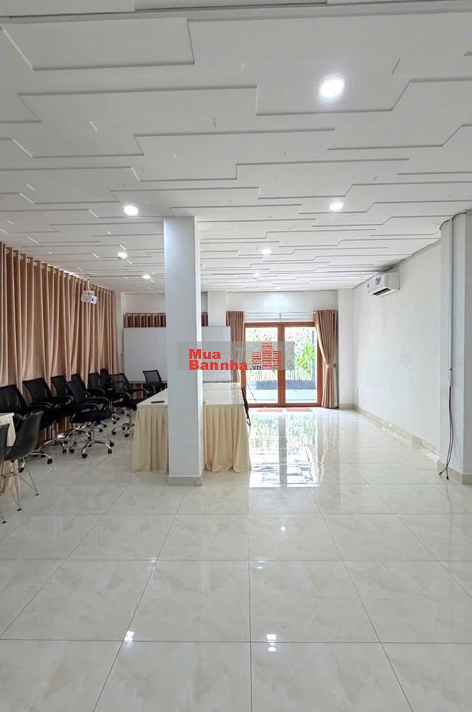 Giảm Sốc 2.6ty, Mặt Tiền Đường, Ngang Lớn 12M, 4 Tầng 68m2, chỉ 10.9ty