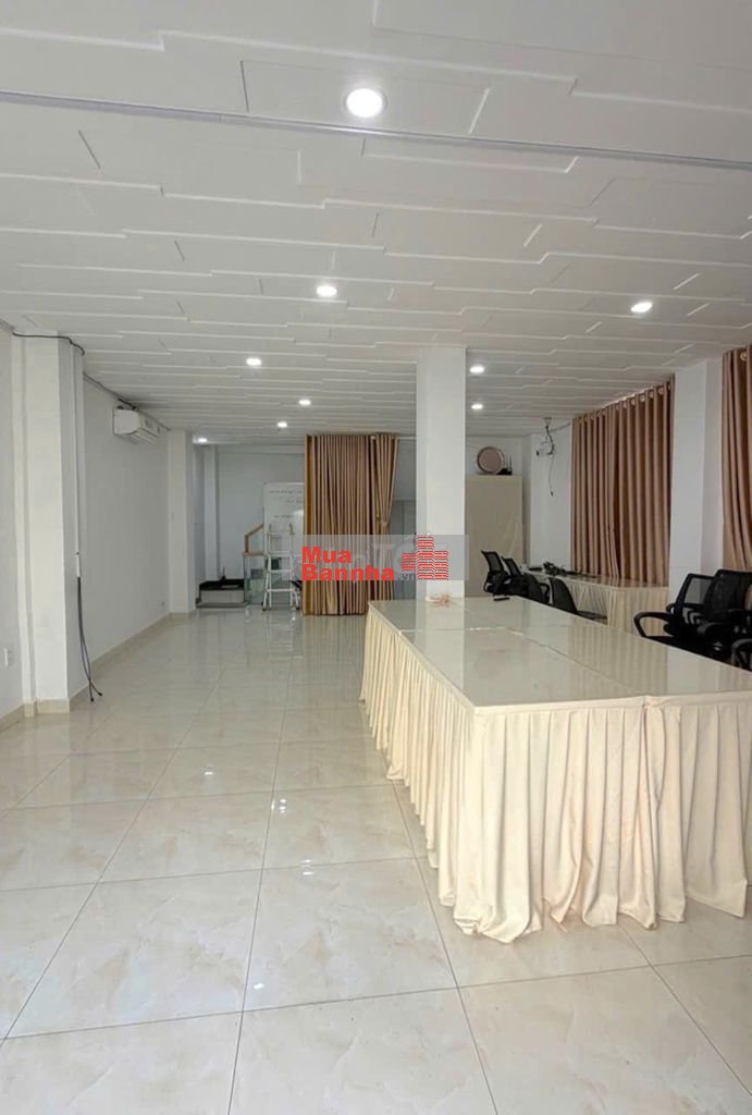 Giảm Sốc 2.6ty, Mặt Tiền Đường, Ngang Lớn 12M, 4 Tầng 68m2, chỉ 10.9ty