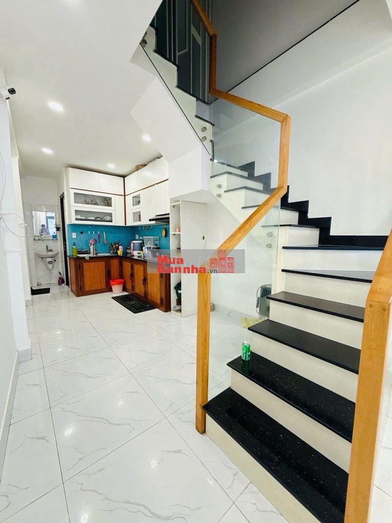 ĐẶC BIỆT HIẾM 🏡 NHÀ 3PN VỊ TRÍ ĐẸP - NGAY HÀNG XANH &CỤM TRƯỜNG ĐH LỚN