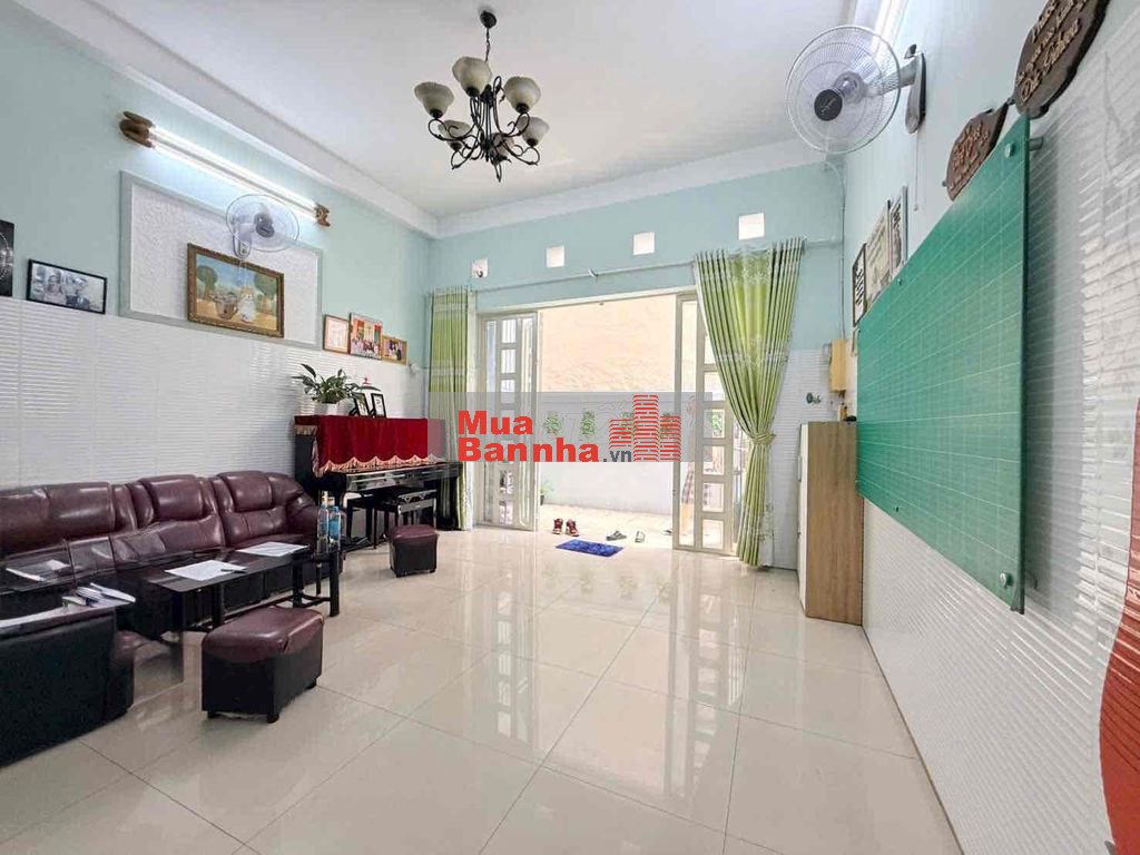 Giảm 400 triệu nhà 4.5m x 16m 2 tầng gần mặt tiền đường Thới An 22 Q12