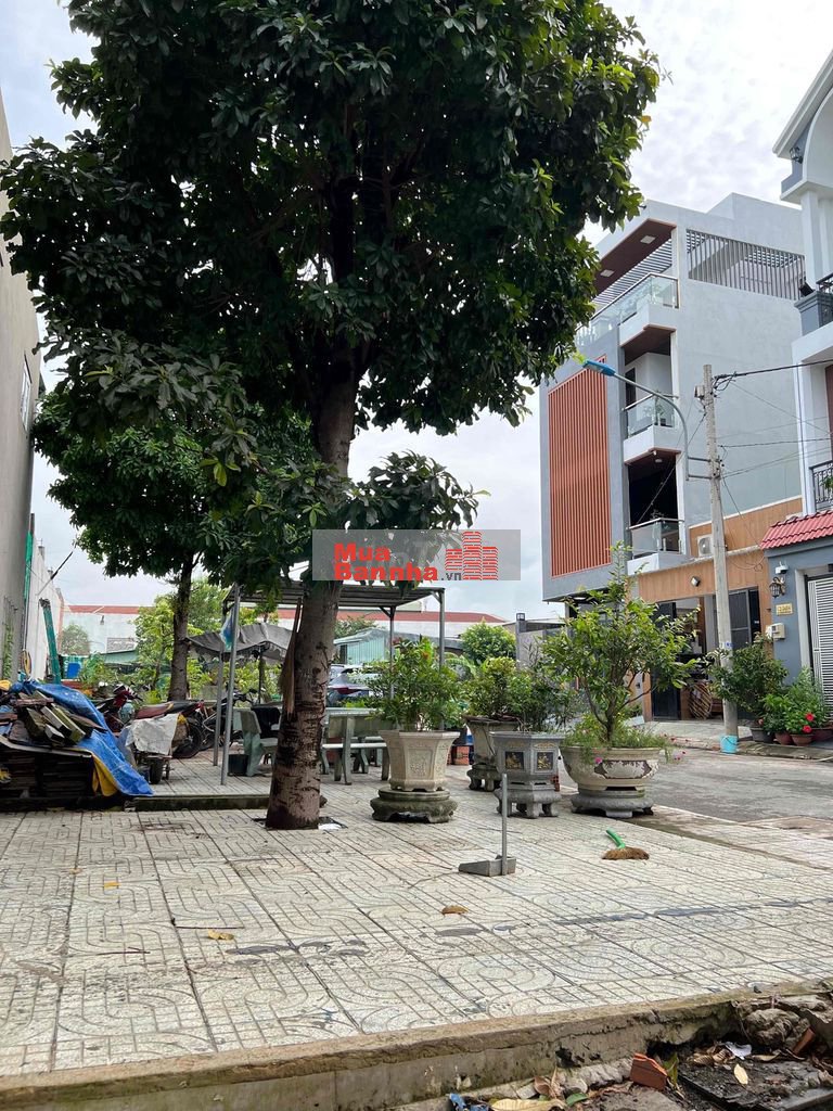 Nhà chính chủ xd kiên cố như hình đã hoàn công chỉ vào ở tặng nội that