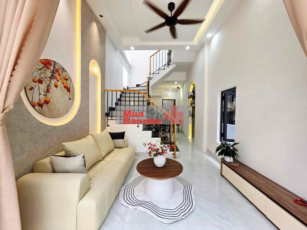 🔥NHÀ 2 TẦNG KIỆT TRƯNG NỮ VƯƠNG CÁCH ĐƯỜNG 30M - CÓ SÂN XE RỘNG