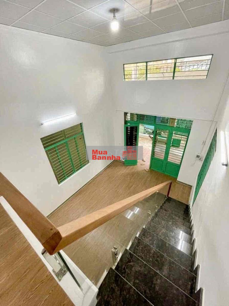 Nhà diện tích lớn Thái Thị Bôi sát mặt tiền