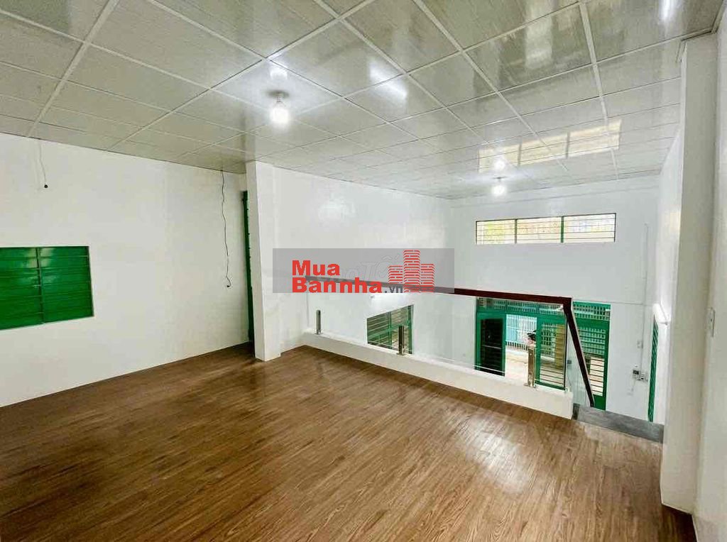 Nhà diện tích lớn Thái Thị Bôi sát mặt tiền