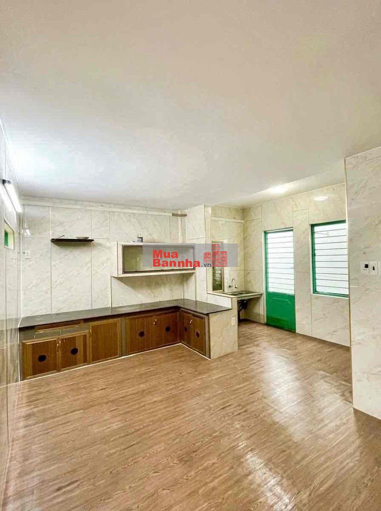 Nhà diện tích lớn Thái Thị Bôi sát mặt tiền