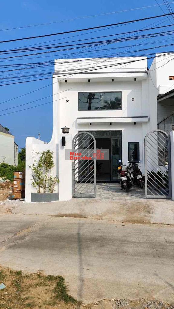 Nhà mới xây 3PN, 2WC, đường rộng, pháp lý rõ ràng