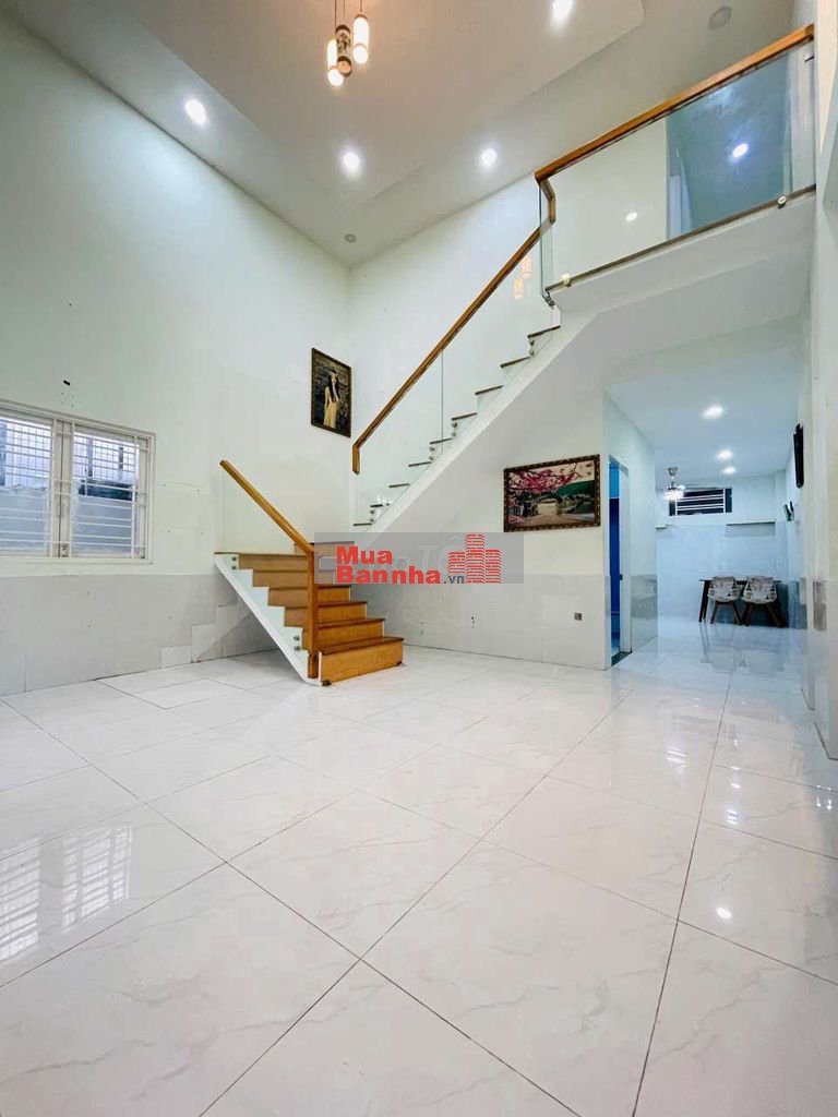 Bán Nhà 2 Tầng Siêu Hiếm 3 pn 3wc Không Có Căn Thứ 2 So Sánh