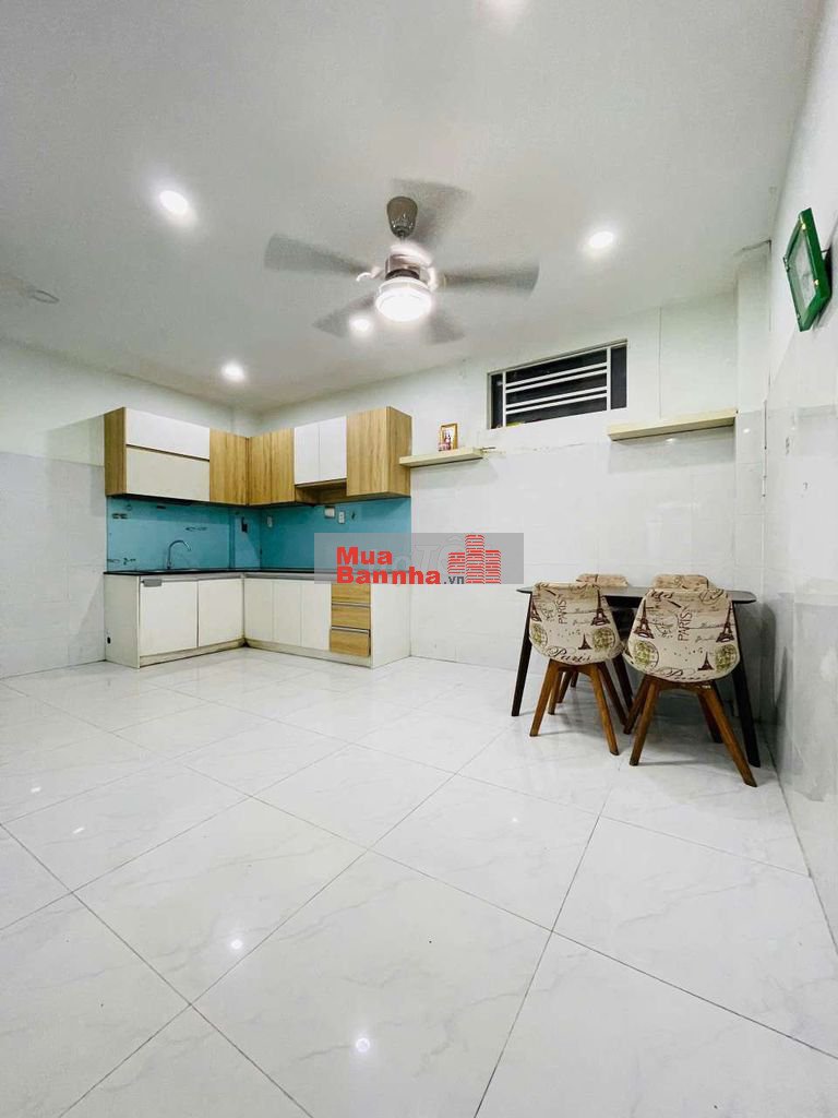 Bán Nhà 2 Tầng Siêu Hiếm 3 pn 3wc Không Có Căn Thứ 2 So Sánh