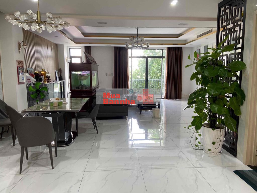 Bán nhà Vạn Phúc City