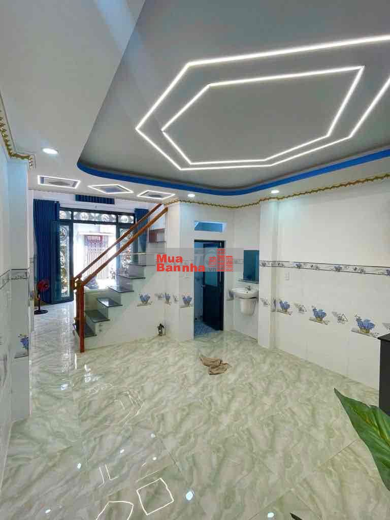 Bán Gấp Nhà Xẻm Xe Hơi gần Bình Trị Đông 40m2 4x10 gia 2ty9