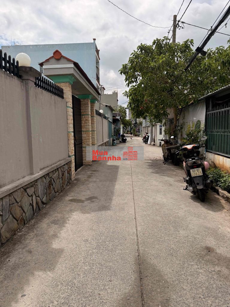Bán nhà ngang 10m Nguyễn Văn Quá Q12, 88m2, hẻm thông ô tô, sẵn 10 phò