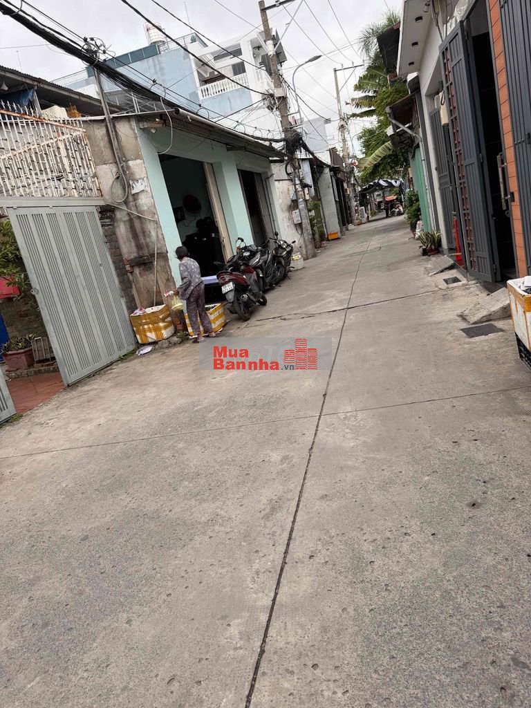 Bán nhà ngang 10m Nguyễn Văn Quá Q12, 88m2, hẻm thông ô tô, sẵn 10 phò
