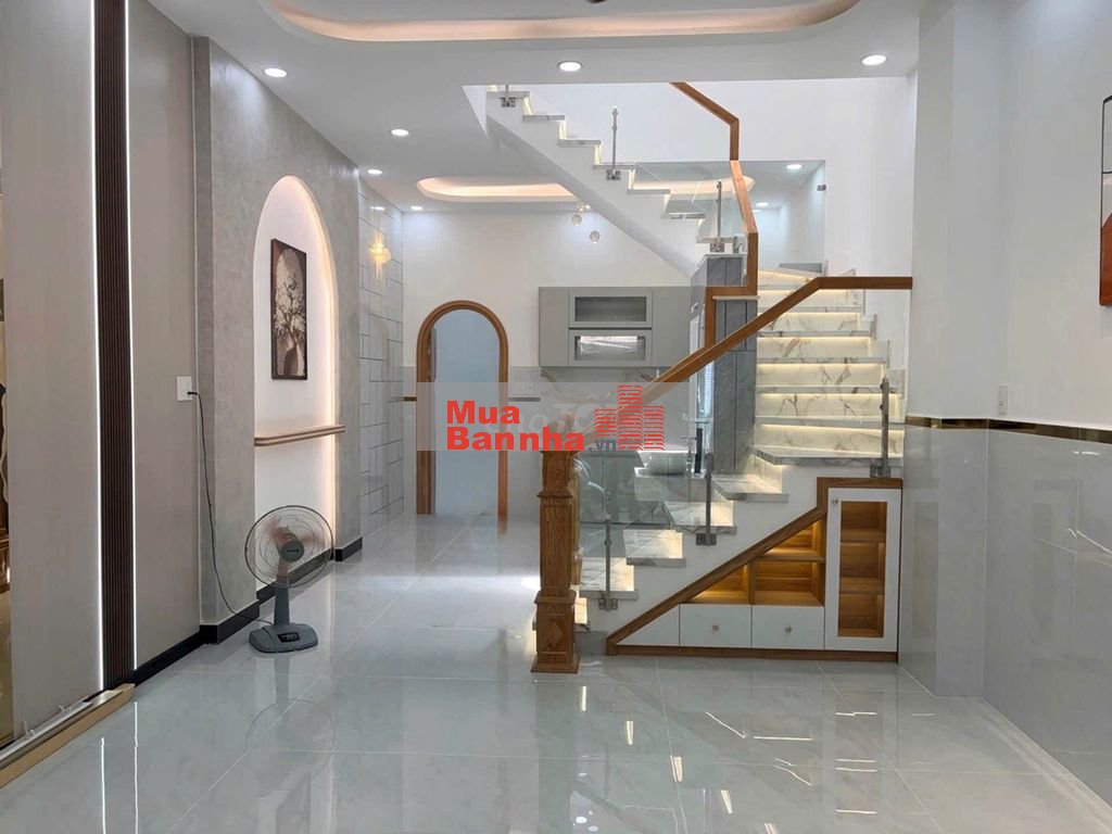 NHÀ 2 LẦU (4.3X13) MỚI ĐẸP HẺM THÔNG ĐẸP ĐƯỜNG HẬU GIANG GIÁ TỐT