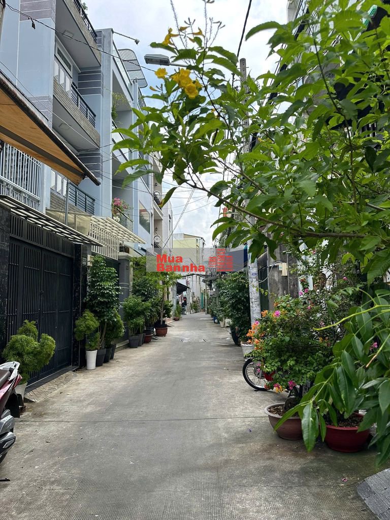 NHÀ 2 LẦU (4.3X13) MỚI ĐẸP HẺM THÔNG ĐẸP ĐƯỜNG HẬU GIANG GIÁ TỐT