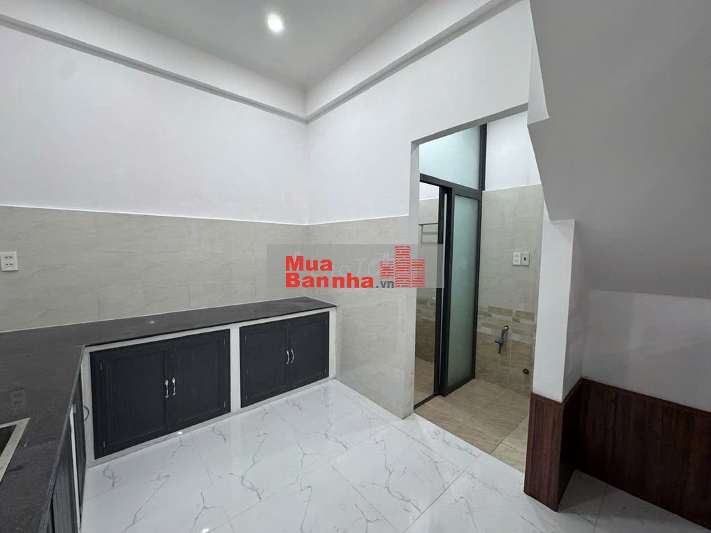 Nhà đẹp trung tâm Ninh Kiều chỉ 2,45 tỷ
