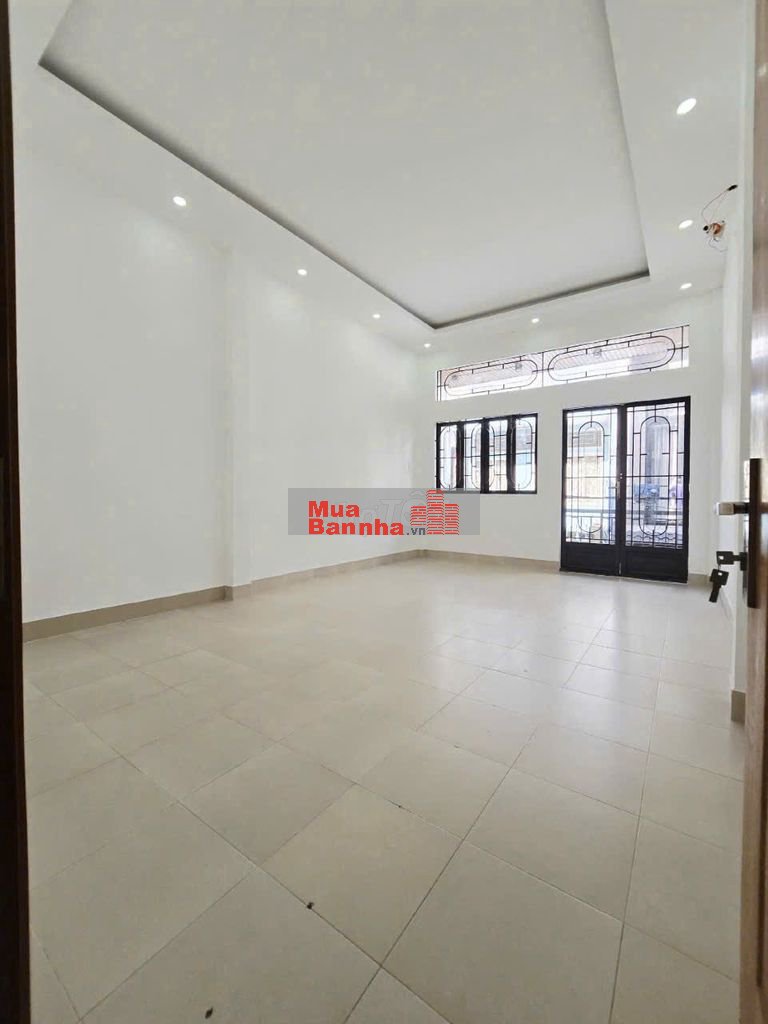 Nhà đẹp trung tâm Ninh Kiều chỉ 2,45 tỷ