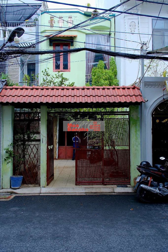 Bán nhà chính chủ 20 năm- ngay siêu thị Go- 80m2, hẻm oto quay đầu