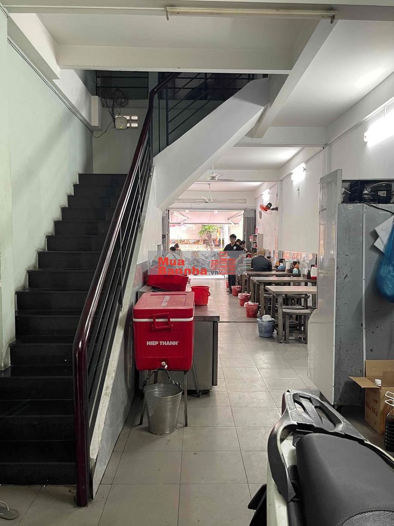 giảm 2,5 ti bán gấp nhà mtkd 108 phạm văn hai 4,05x28