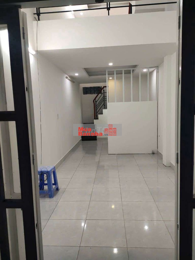 Nhà 30m2 x 3 tầng cần bán nhanh lê văn lương nhà bè.