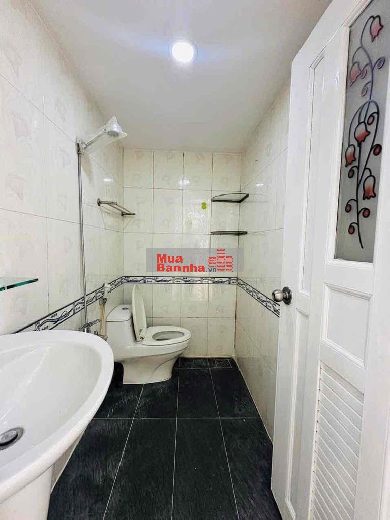 Nhà Mt Khu Tên Lửa, Đường Số 12, 4 x 10 , 2 Lầu, Chỉ 6.5 Tỷ, Sổ Hồng