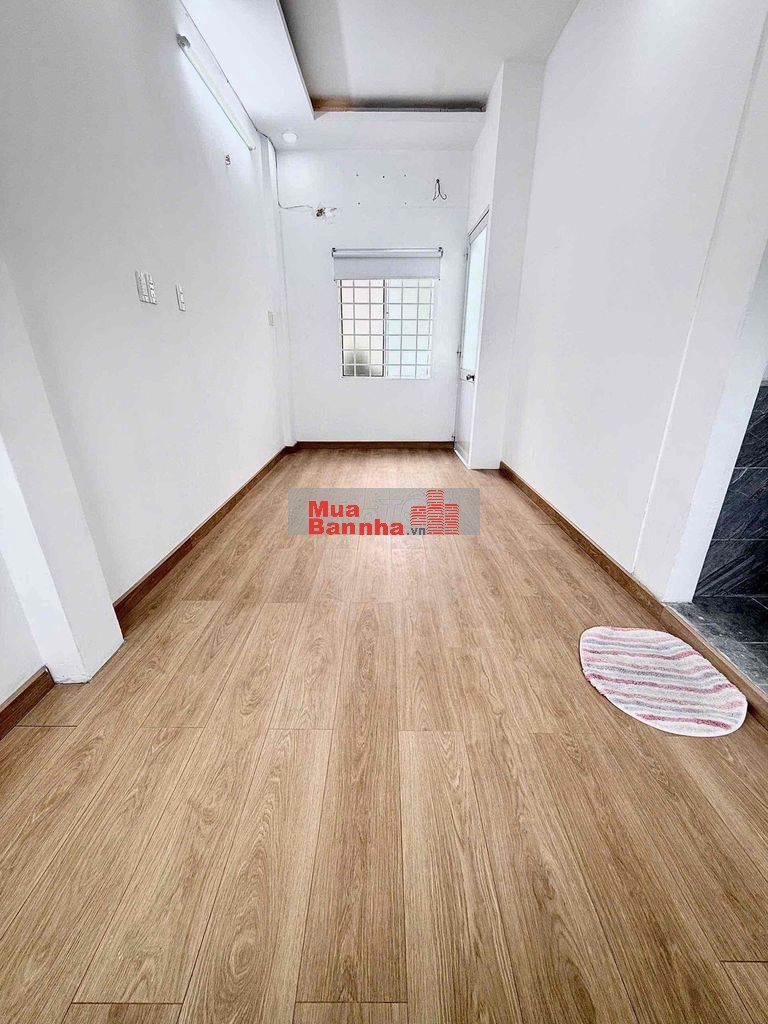 Nhà cách ngã 6 GV 200m, cho thuê 6tr/tháng, khu dân cư an ninh, nhà mo