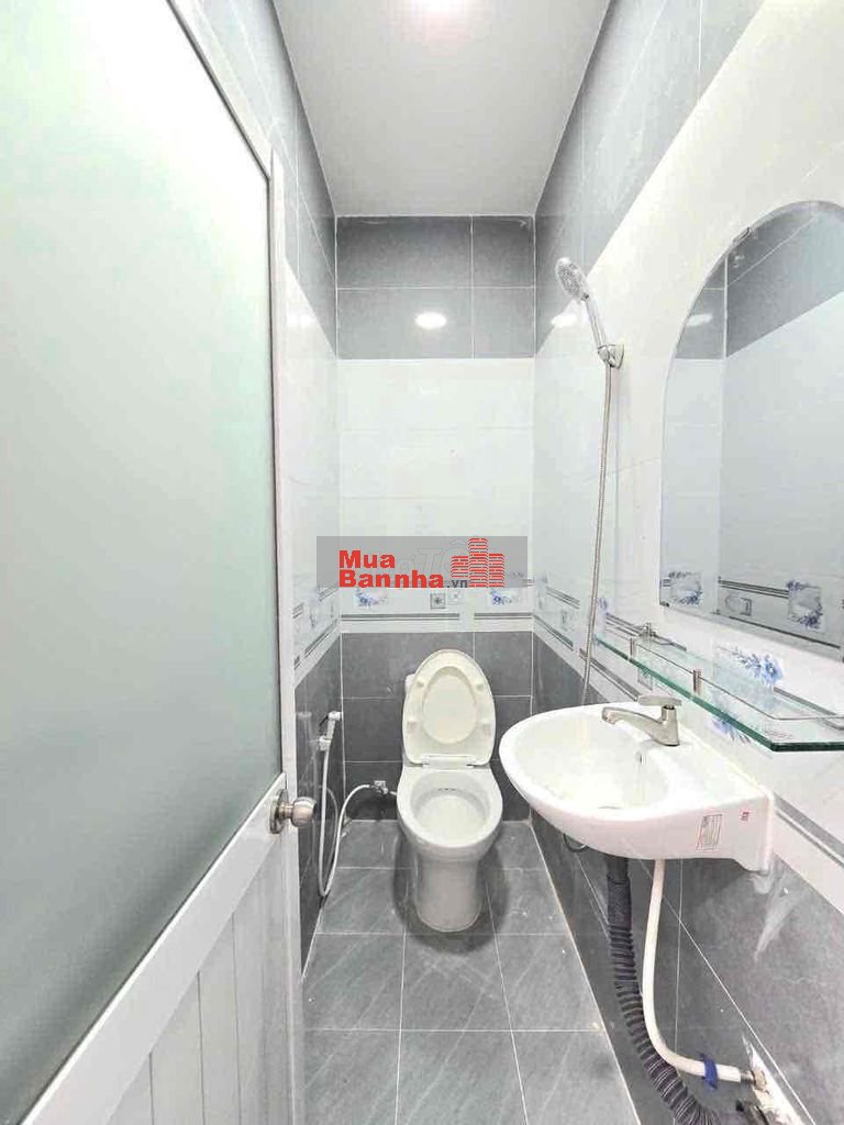 🔥 🔥 🔥 nhà xây mới 100%- 1 LẦU Ở LIỀN , gần chợ với trường học 🔥 🔥 🔥