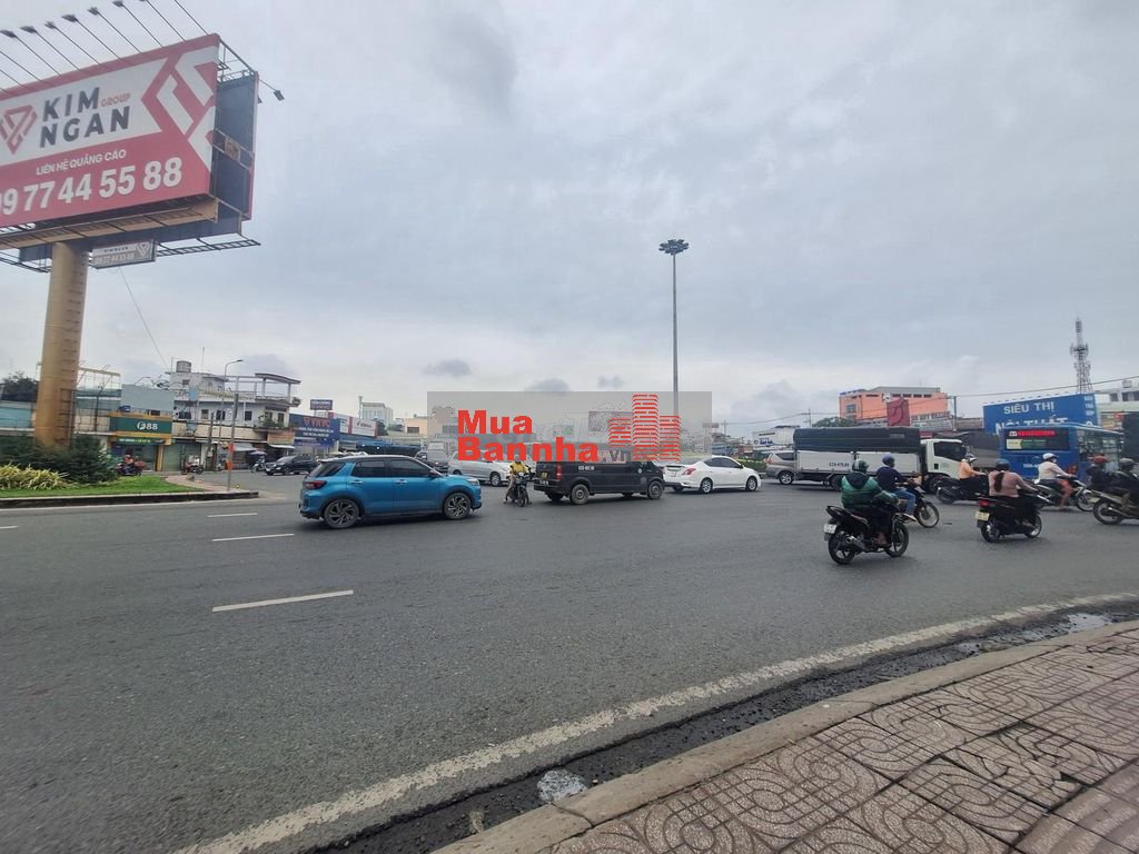 MẶT TIỀN KINH DOANH ĐỈNH - 290M2 -CÔNG NHẬN 200M2 - GIÁ 18TY5 TỶ.