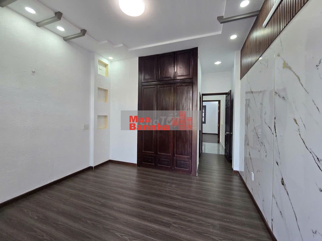 Bán nhà đẹp mới mặt tiền đường nhánh Bông Sao P5 Q8