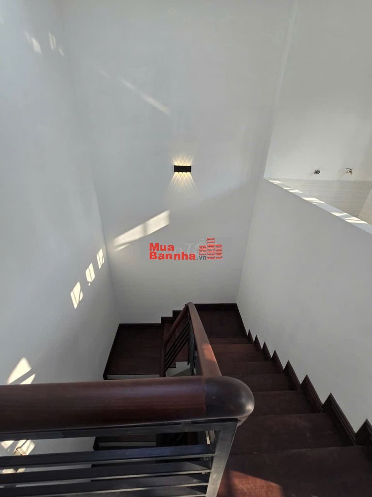 Bán nhà đẹp mới mặt tiền đường nhánh Bông Sao P5 Q8