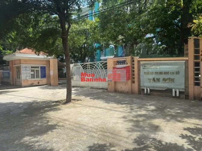 Mặt Tiền Xe Hơi Thông , 4 x 10 , Chỉ hơn 4 Tỷ