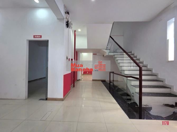 Bán nhà 1T5L sổ hồng hoàn công đường Trương Định vị trí đẹp giá 35 tỷ