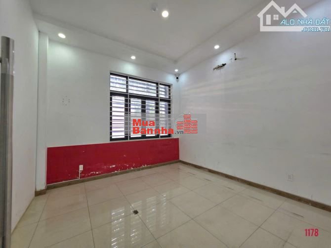 Bán nhà 1T5L sổ hồng hoàn công đường Trương Định vị trí đẹp giá 35 tỷ