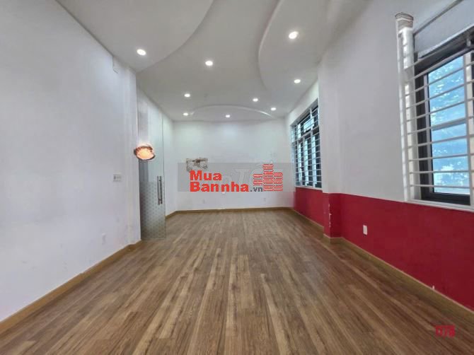 Bán nhà 1T5L sổ hồng hoàn công đường Trương Định vị trí đẹp giá 35 tỷ