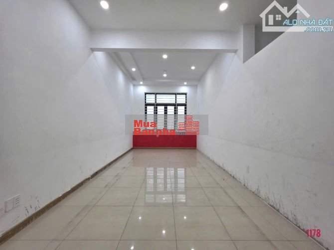 Bán nhà 1T5L sổ hồng hoàn công đường Trương Định vị trí đẹp giá 35 tỷ