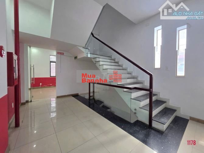 Bán nhà 1T5L sổ hồng hoàn công đường Trương Định vị trí đẹp giá 35 tỷ