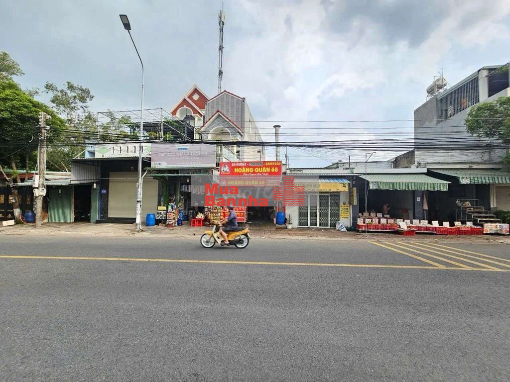 Nhà mặt tiền kinh doanh gần chợ Dĩ An 1, phường Dĩ An, Tp Dĩ An