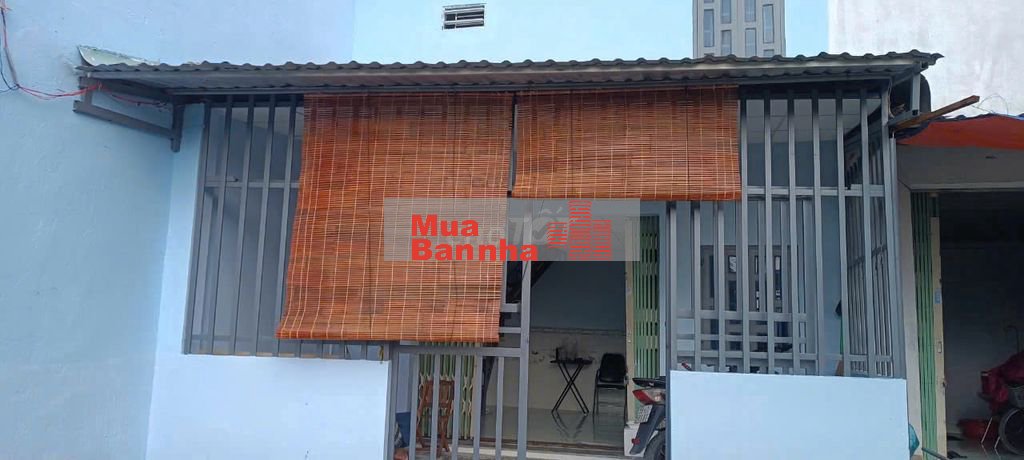 Nhà mặt đường 5m, đối diện Công Viên 7 Kỳ Quan