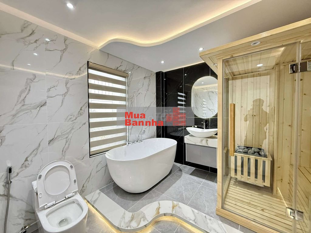 Siêu Phẩm 4,5m x 16m. 4 Tầng 1/ Hẻm nhựa 7M Lê Thị Riêng