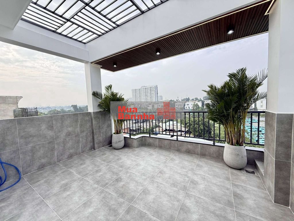 Siêu Phẩm 4,5m x 16m. 4 Tầng 1/ Hẻm nhựa 7M Lê Thị Riêng